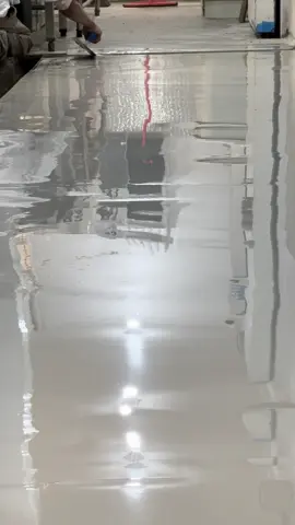 Piso em camara fria e corredor de serviço. #PisoEpoxi #PisoIndustrial #ObraComQualidade #PisoResistente #AplicaçãoDeEpoxi #epoxi #masterpoxy #EpoxiProfissional #asmr #viral #fyp #mercado #supermercado 