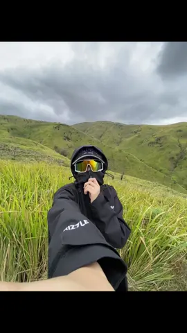 🥷 #xyzabc #pendakicantik #gorpcore #bukitpremium 