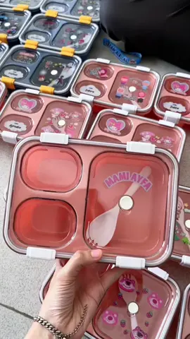 Udah pada siapin belum lunchbox sekolahnya?😋🛒🛍️ #fypシ #fypシ゚viral #lunchbox #lunchboxideasforkids #tempatbekal #tempatmakan #sekolah #misting #customnama #lunchboxforkids 