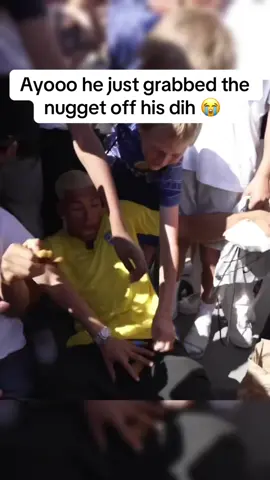 Marlon got touched 😭 #twitch #marlon #faze #funny @Marlon (repost)