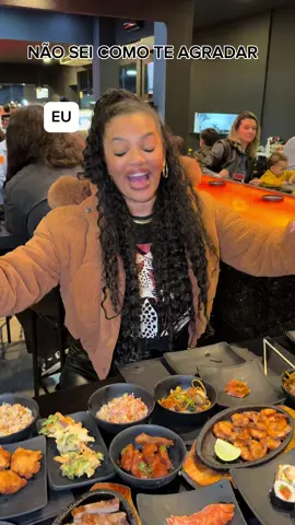 AQUI É FÁCIL DE AGRADAR 😂 . . . #sushi 