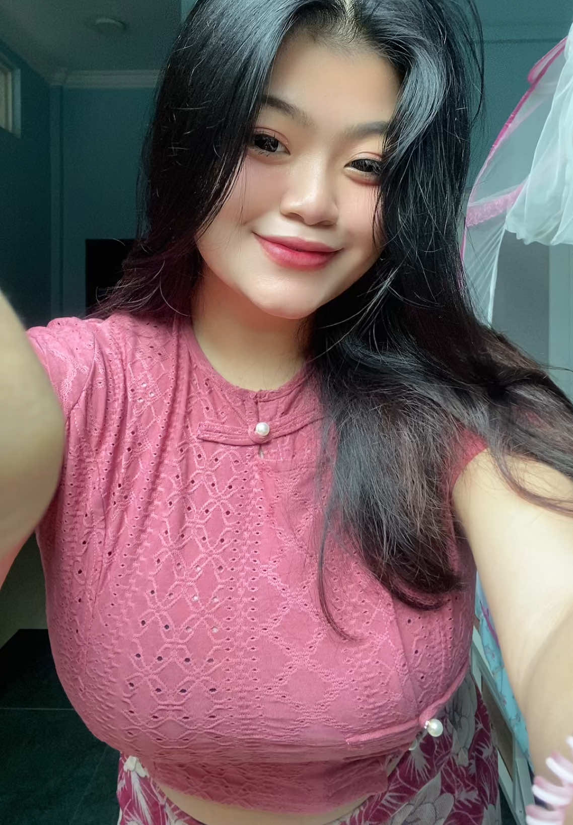 ရစ်တဲ့team မဟုတ်တဲ့ ချစ်တဲ့team 🤓 #OOTD #plussizemodel #chubbygirl #fyp 