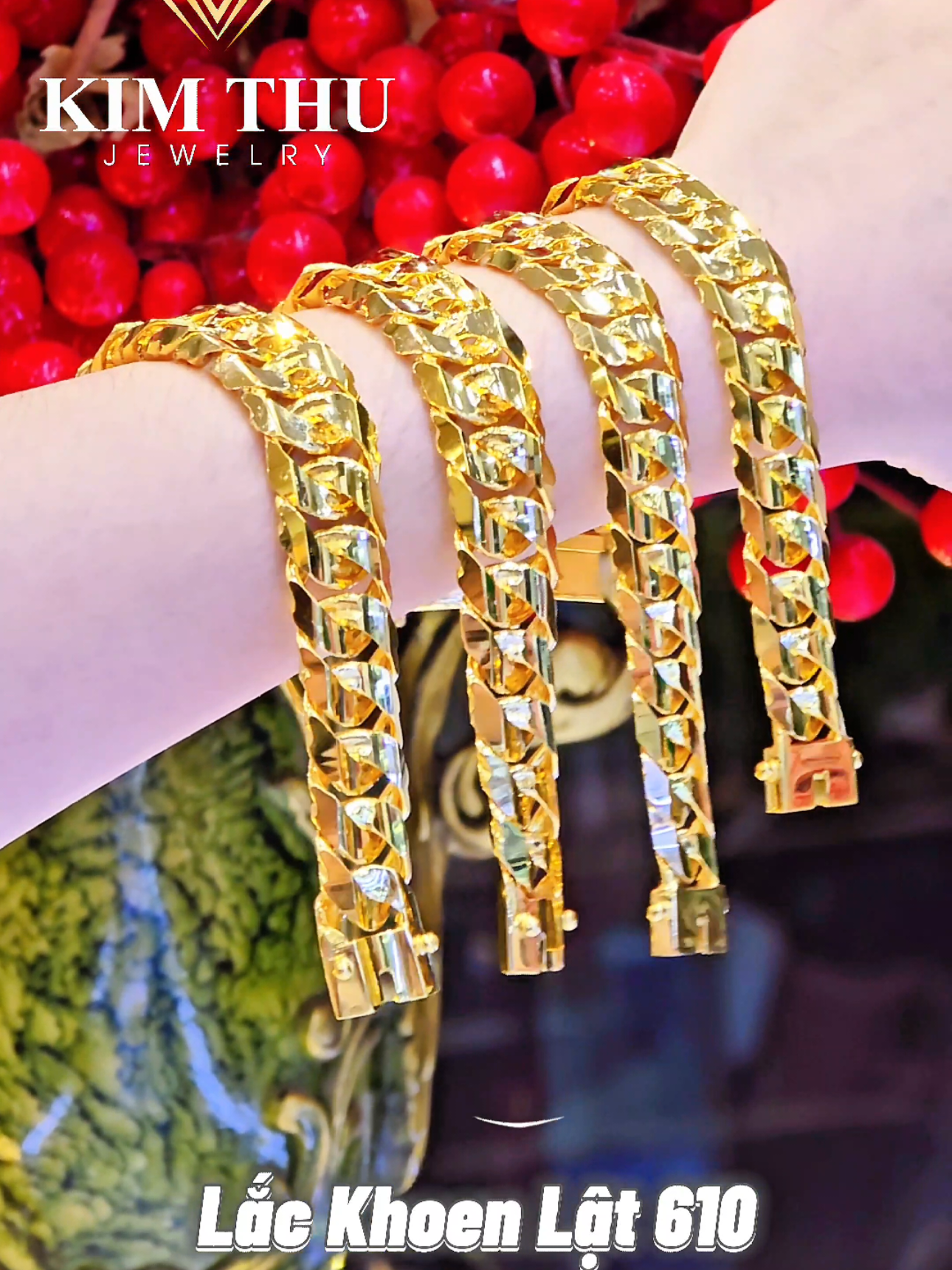 Lắc Khoen Lật 610❤️❤️❤️ Nhiều mẫu đẹp xuất sắc..🥰🥰 #tiemvangkimthucamau #camau #kimthu #jewelry 