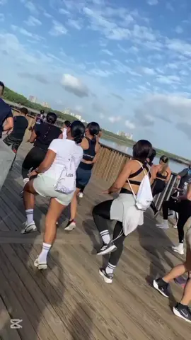 QUILLA FIT RUNNERS  más que un grupo una familia estamos creciendo y vamos por más 