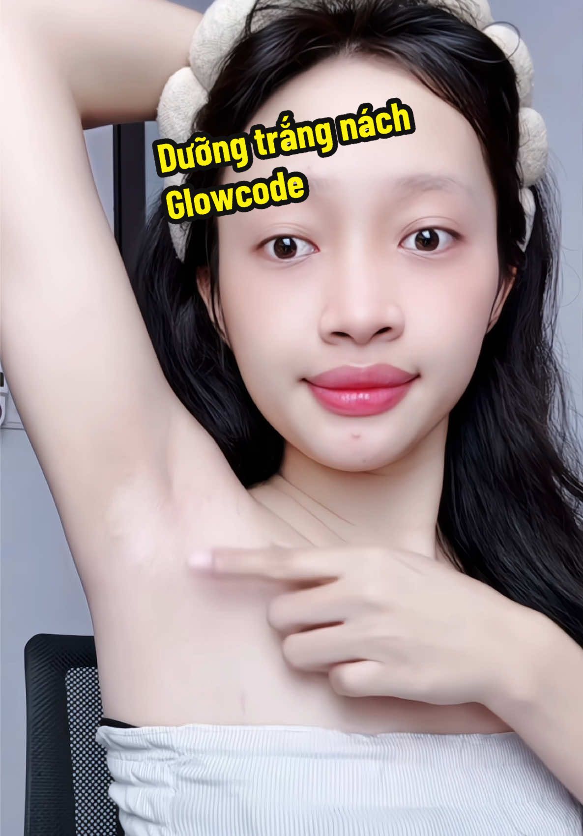 Dưỡng nách trắng sáng tự tin diện đồ hở 