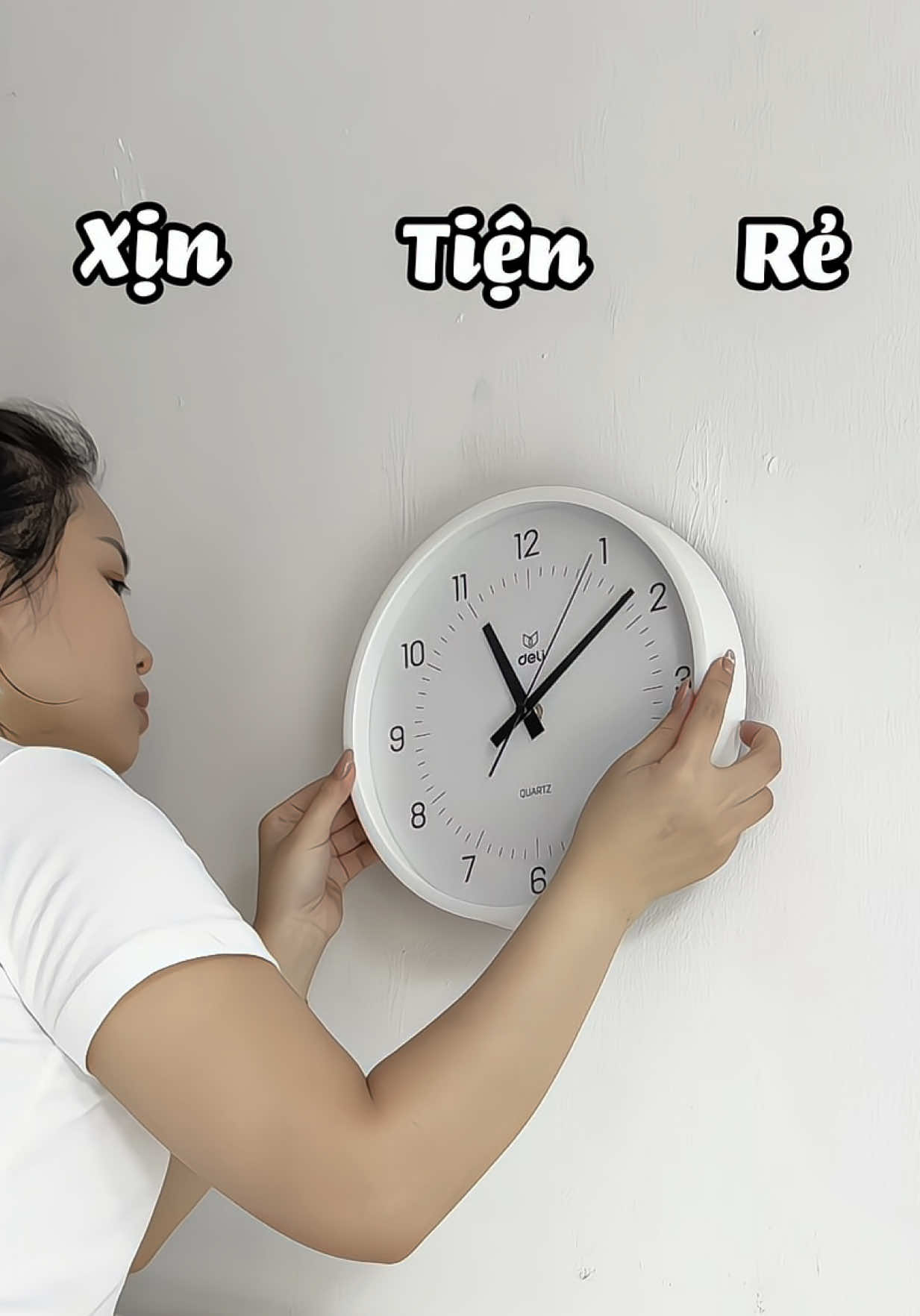 Đồng hồ treo tường kim trôi #donghotreotuong #donghotreotuongkimtroi #donghotreotuongdeli #donghodeli #donghotreotuongtrangtri #byntchuyengiadung  