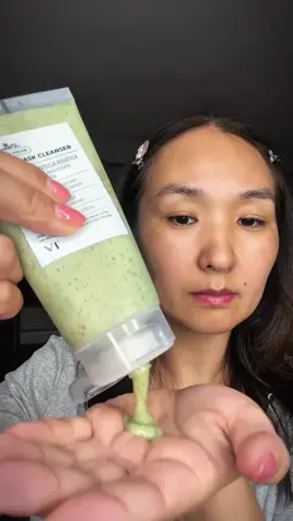 @VT Cosmetics US  💚 My must-have cleanser — CICA Mask Cleanser! It’s both a mask and a face wash in one. Infused with centella and green tea — it soothes, cleanses, and smooths the skin. Perfect for those “bad skin days.” A foamy mask that leaves your face feeling like you just left the spa ✨