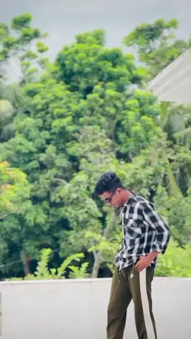 – ফোনে চার্জ নাই, মাথায় বুদ্ধি নাই… তাও প্রেম করতে চাই!🥲💔 .. .. .. .. #unfrezzmyaccount #foryoupage #viralvideo #ewramran 