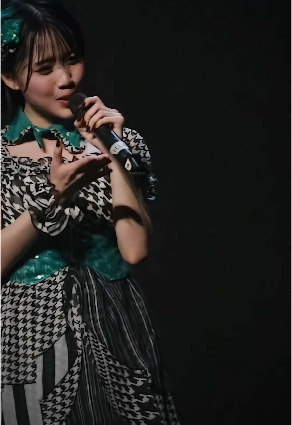 sedih ya la huhu jgn sedih sedih atuh @jkt48.ella.a #ellajkt48 #gabrielaabigail #jkt48 #tourjkt48 #allintourjogja #allinjkt48 #eventjkt48 