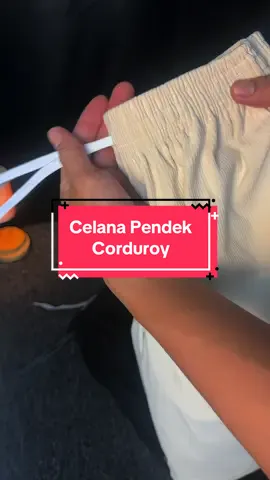 Cocok dipakai sehari-hari. #celana #celanapendek #celanacorduroy #celanakolor  #outfits #outfitinspiration 
