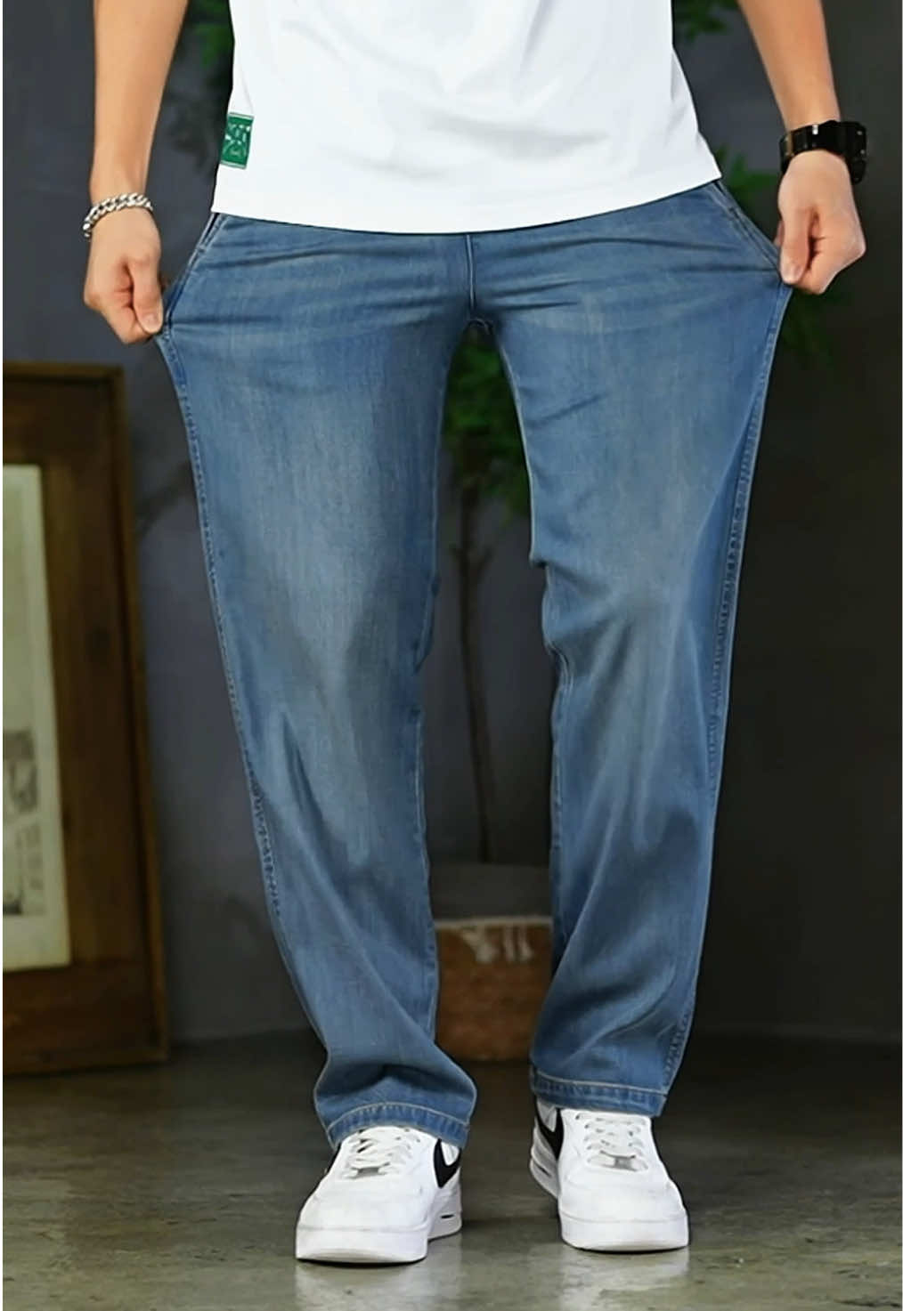 A pair of stretchy summer jeans,a must-wear thin-style pants for men in summer.#dealsforyoudays #Fashion #jeans 