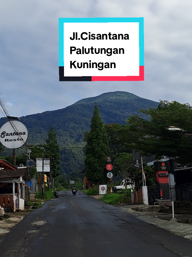 Kalian yakin ga mau motoran keliling-keliling daerah Cisantana Palutungan Kuningan,di daerah sini banyak banget tempat wisata Dan tempat nongkrong,mulai Dari bubulak food and view ,warung tower,arunika,pojok Ciremai,warung ezio,dlamping Kidang, sukagueri,saraeland,curug putri,tenjo laut,varvara hill,embun sangga langit, royalmulia glamping,botanika, talagasurian Dan coffe sagof. Kalian lebih suka nongkrong di mana nih?Dan tempat favorite kalian di mana?kalau Saya lebih suka motoran keliling-keliling sambil nikmtin view Dan pemandangan nya. #cisantana  #cisantanapalutungan  #puncakpalutungan  #palutungan  #palutungankuningan  #puncakcigugurkuningan  #palutungancisantana #wisatakuningan  #jelajahkuningan  #kuninganexplore  #kuninganbeu  #kuninganjabarhits   #trendingvideo  #fyppppppppppppppppppppppp  #fyp  #lewatberanda  #masukberandafyp  #4upage  #trendingtiktok 