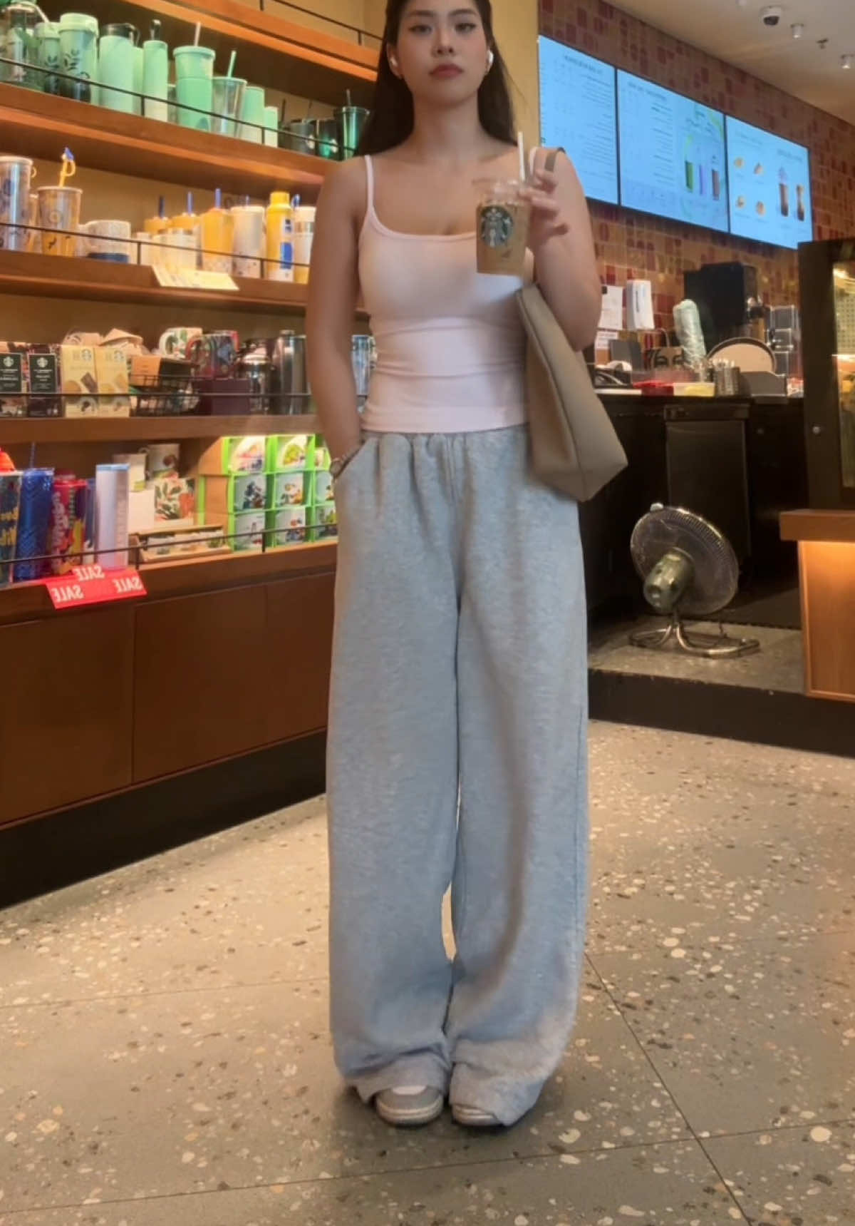 Cái chất áo n đỉnh zã mann 💯 #muahetuyetvoi #summervibe #fyp #xuhuong #phoidoxinh #xuhuongthoitrang #tiktokshop #fitcheck #ao2day #sexy 