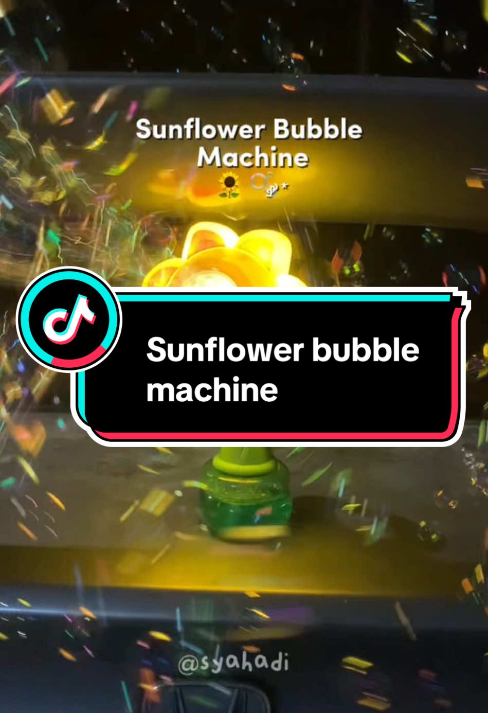 Comel sangat2… Lepas ni tak perlu penat2 tiup bubble lagi.. #bubblemachine #mainanbuih #bubble #sunflowerbubble #sunflowerbubblemachine #toys #toysforkids 