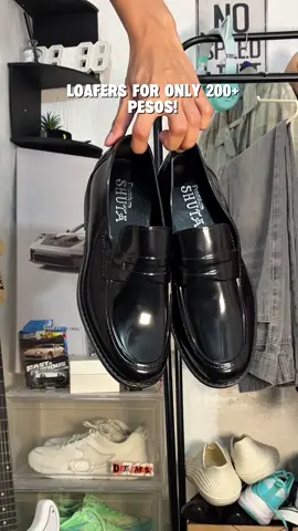 swak na swak na loafers for students at pang porma 🔥 #loafers #blackshoes #OOTD #outfitideas #fyp 