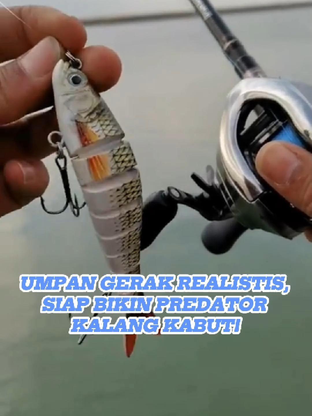 Gerakan natural, bentuk realistik, dan warna menggoda—ini dia umpan multi section 9 ruas yang bikin predator nyamber tanpa mikir panjang! Udah ready stock lagi, bro! Jangan sampe nyesel, langsung sikat di keranjang kuning sebelum ludes! #UmpanMultiSection #castingfishing🎣#predatorlures #WISINFishing #TipsMancing #KeranjangKuning #UmpanAndalan #fishinggear #MancingHarusStrike #mancingikan