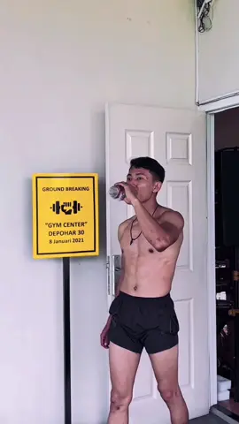 174cm/65,7kg #workoutmotivation #malang #behealthy #aircraftmechanic 