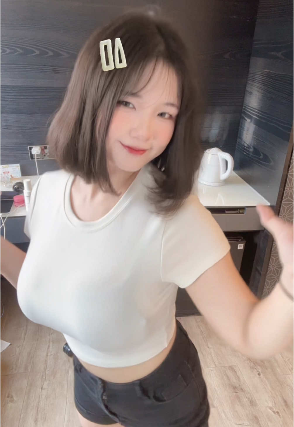 最愛穿白色衣服了😗