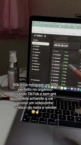 Não é só postar videozinho #fyp 