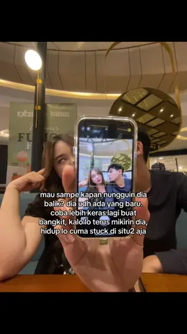 buang2 waktu doang mikirin orang yang sama sekali ga mikirin kita. | buat kalian yang mau curhat, klik link di bio yaaa! 💖