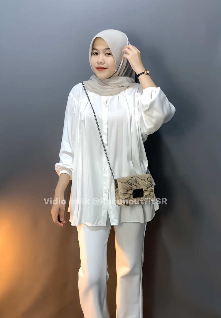 Gak espek banget bakalan secakep ini😭 #ootdhijab #OOTD #OOTD #flarepants #celanaflarepants #celanascuba #celanahighwaist #celanacutbray #celanamurah 