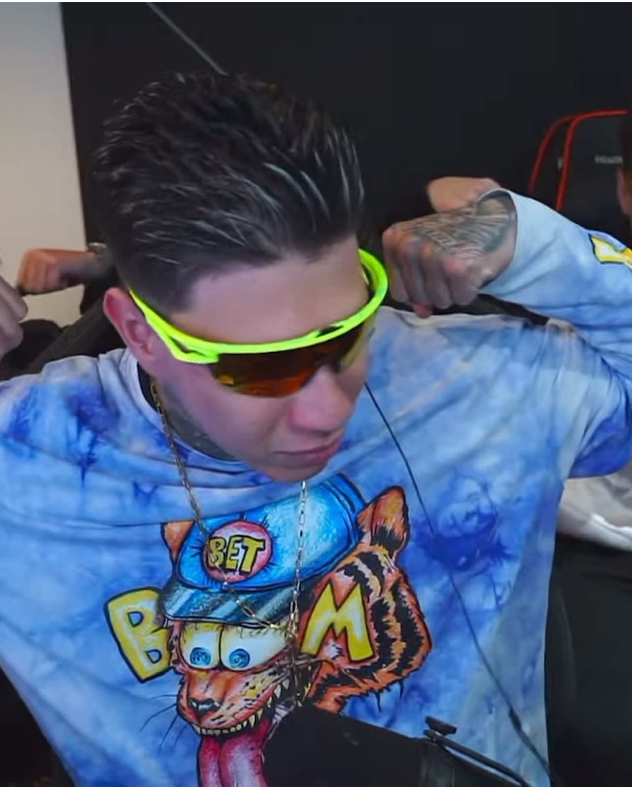 segura essa abertura bb 🤘🏼🤟🏼 #yuri22 #yuri22clips #tropadogoti #donapecinha #fyp #abertura 