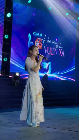 Cảm ơn cả nhà luôn yêu thương😍 Cộng 1 ca khúc vào list nhạc thường được order trình diễn😃💕  #hoaiphan #emlacogiaovungcao 