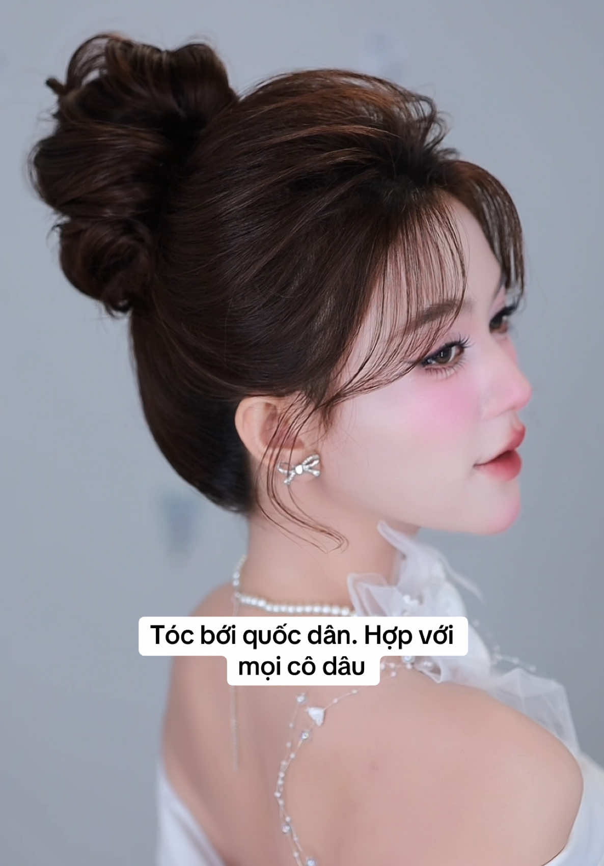 Tóc bới cao quốc dân, hợp với mọi cô dâu #boitoccodau #dạybớitócnângcao #bớitoc 
