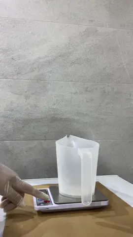 مزيل عرق طبيعي بدون مواد كيماوية ✨ خدمتو في داري بمكونات بسيطة وفعالة 🌿 نتيجتو رهيبة ضد التعرق والرائحة الكريهة 💪 جربوه وشاركوني رايكم ❤️ #مزيل_عرق_طبيعي #DIYdeodorant #naturalcare #greenbeauty #faitmaison #naturaldeodorant #skincareroutine #bio #cleanbeauty #deodorantnaturel #tiktokalgerie #algerie 
