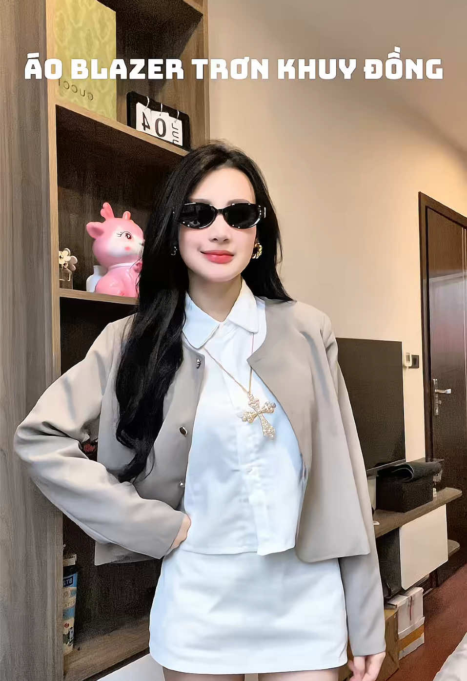Áo blazer dáng lửng, khuy đồng #khongha #outfitideas #xuhuongtiktok #blazeroutfit #29febcloset 