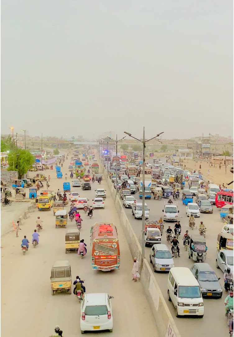 Karachi💔🥹#fouryou #fouryoupage #fyp #fitkokpakistan #unfrezzmyaccount #growmyaccount ❤️
