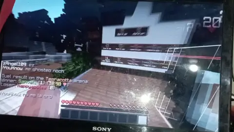 volvemos a los 40fps :D gg  me quitaron mi lap xd  #nosw #nomeacuerdo #holaaaa #uhc #HT6UHC #VIRAL #HT6UHC #noob 