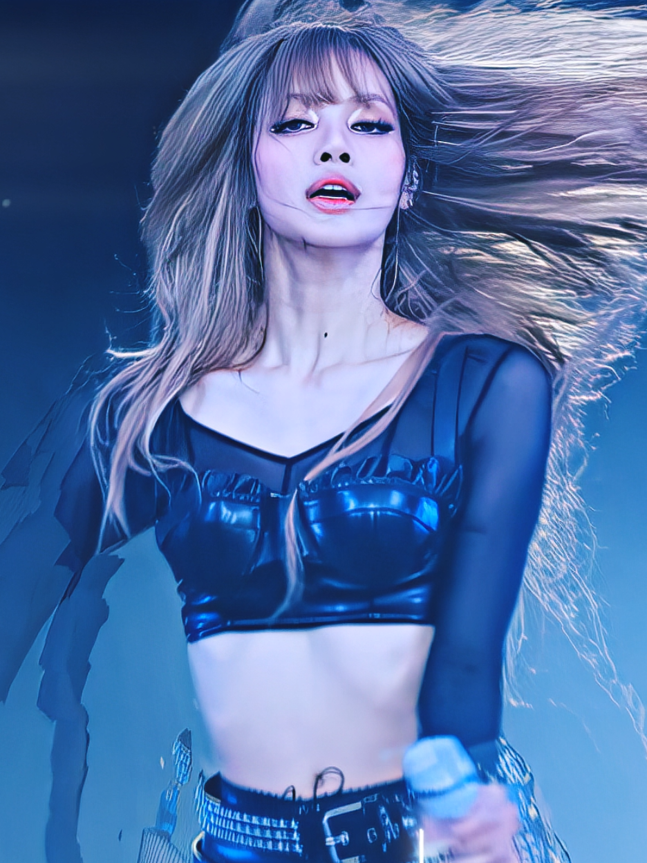 LiSA VERSION 🖤 #LISA #lisablackpink #blackpinkofficial #lisamanoban #lisaedit #blackpink #lalisa #kpop #kpopfyp #aftereffects 