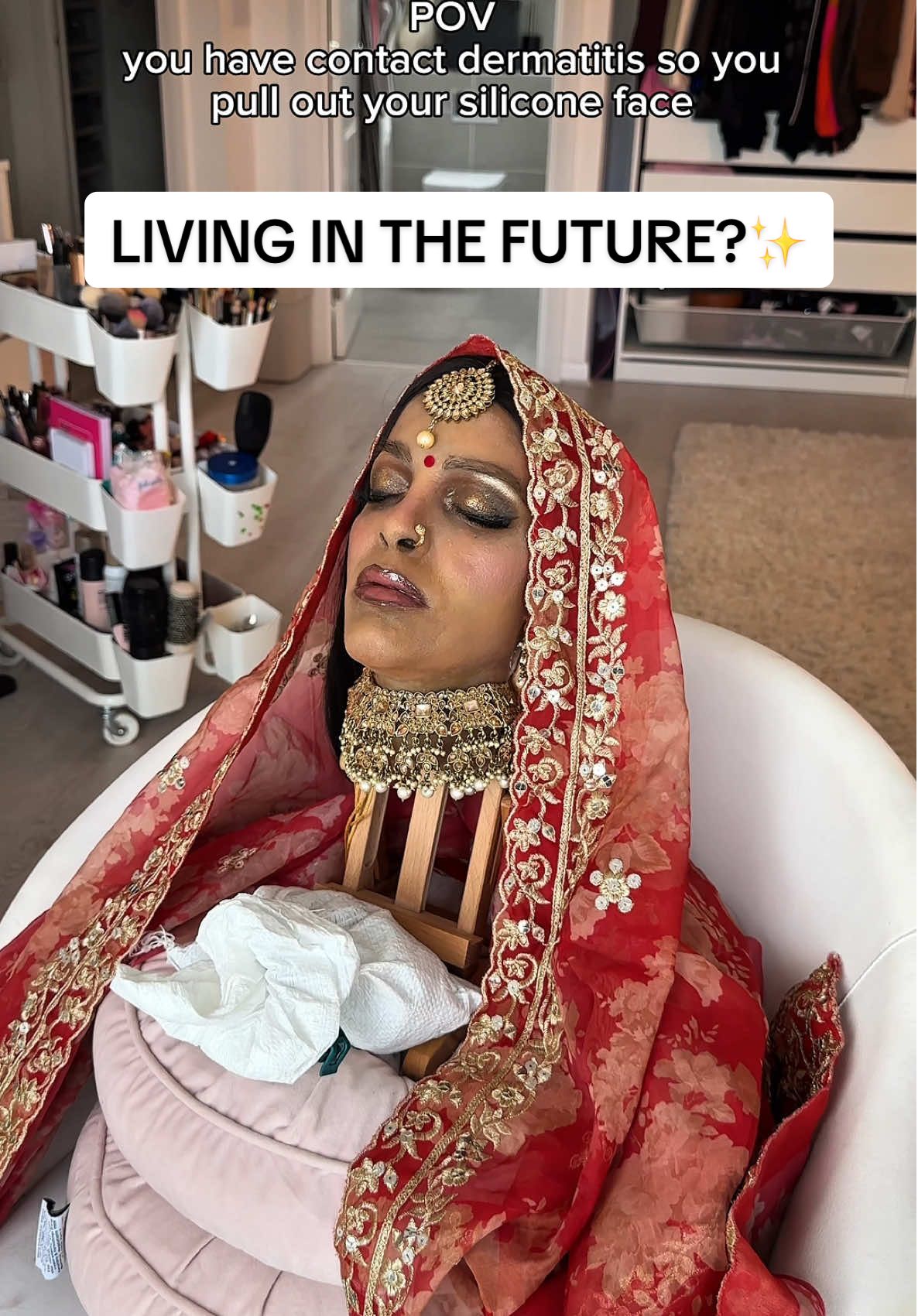 Am I living in the future?!✨ either I’m crazy or this is a brilliant practice doll! 🎀Makeup Used🎀 @makeupbymario master mattes palette @Sephora UK 116 glitter fever  @maccosmetics oh darling highlighter  @EYLURE LONDON 123 lashes  @L'Oréal Paris UK infallible foundation powder in hazelnut and golden beige  @Charlotte Tilbury airbrush powder in fair  @YSL Beauty make me blush in nude lavelliere  #mac blush in blush baby  @makeupforever lipliner in limitless brown  @Fenty Beauty lip in unruffled  @Maybelline NY lifter gloss in ice  @Huda Beauty jelly lip oil in pink lady  #siliconefacemask #makeup #makrupartist #makeuptutorial #sfx #sfxmakeupartist 