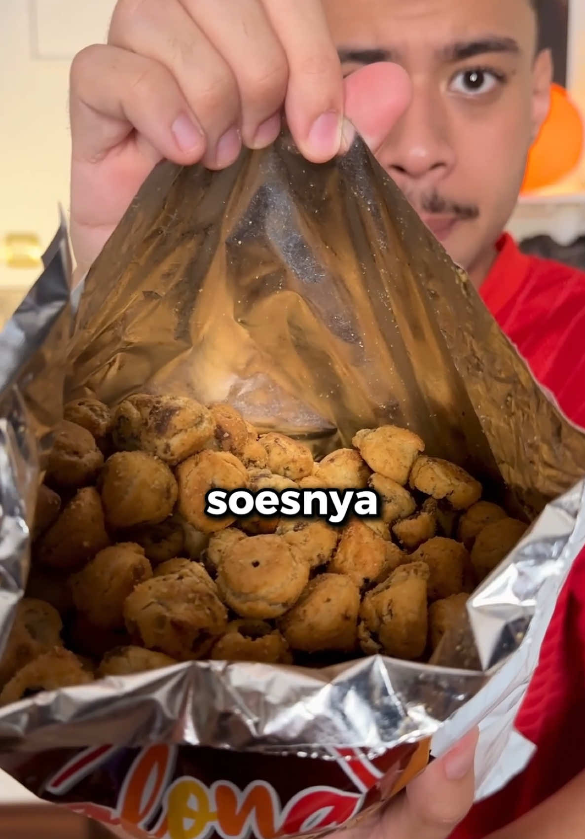 Soes coklat gini bau amis?