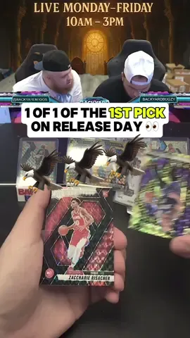 bugzy holding it down on FOTL Mosaic release day 😮‍💨 FIRST OVERALL PICK 1 OF 1 😳 IN THE LAIR 🦅 NBA DEBUT 😤 Pulled on the backyard buzz @whatnotsports account 🔥🤝 #Hawks #NBA #Basketball #SportsCards #CardCollector #TheHobby #Mosaic