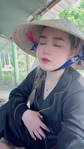 cái cảm giác không xô bồ ăn rau luộc cá muối chiên thôi nó ngon không diễn tả đc❤️❤️