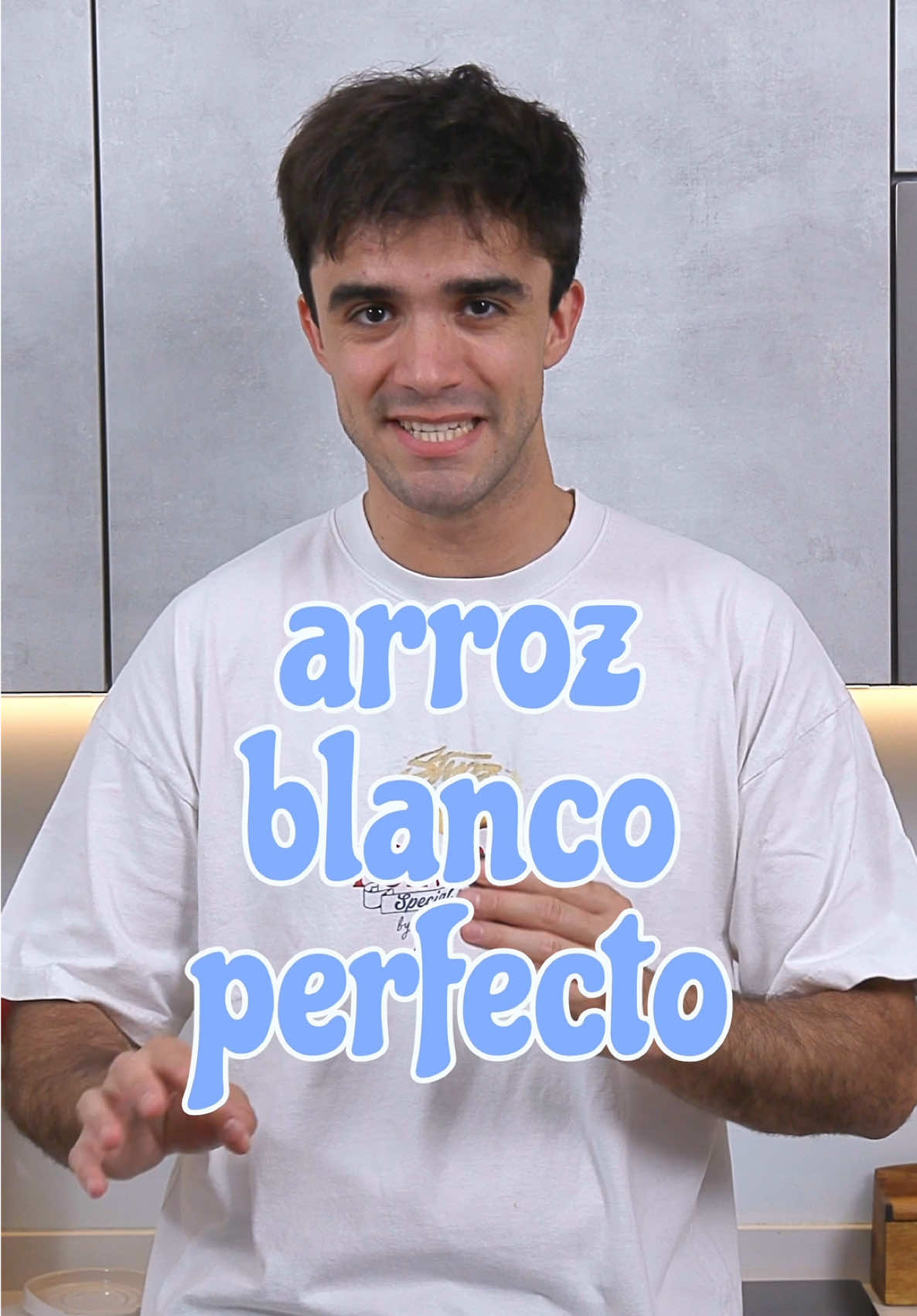 🍚 no hay arroz con cosas sin un buen arroz blanco, así que aquí os traigo el método que siempre uso para que me quede perfecto 🫡 🔌 si tenéis una arrocera, podéis usar la misma técnica de lavarlo y medir con el dedo, pero ponedle un pelín menos de la falange (de nuevo, nada muy exacto, no os preocupéis) #arroz #arrozconcosas #arrozblanco #Receta #recetas #cocina #cocinar #comida #comer #recetafacil #recetasfaciles 