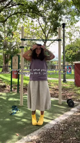 U don’t need young LA , a fancy gym or whateva. just get it done #workoutanywhere #exerciseathome #outdoorworkout 