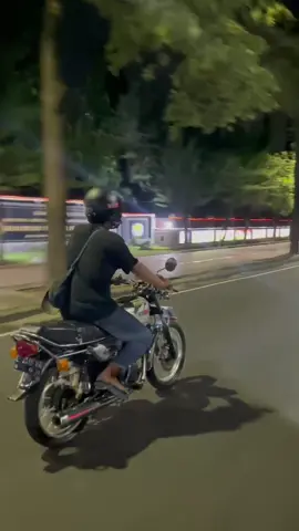 #fyp #xybca #4upage #hondagank #79style #gl100indonesia 