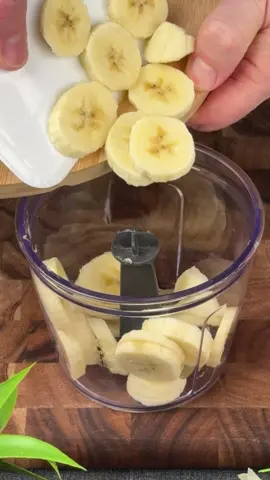 #VNVideoEditor                                        Banana milkshake in a blender. Delicious and simple.                                               How to Make the Best Banana Milkshake Ever! INGREDIENTS: ●Banana - 1 pc. ●Vanilla sugar - 10 g ●Ice cream - 100 g ●Milk - 250-300 ml ●Cinnamon - to taste ●It's incredibly delicious and very simple!!!● Bon appetit! The recipe in your language is available in the description, 💖🇺🇦🇵🇱🇩🇪🇺🇸🇫🇰🇪🇸🇵🇹🇮🇹🇷🇴 🇷🇸🇭🇷🇱🇻🇸🇮🇨🇿🇫🇮🇸🇪🇩🇰🇳🇴 🇯🇵 🇬🇷 🇮🇱🇰🇿🇰🇬🇱🇻🇹🇼 🇵🇪 🇦🇷 🇨🇱 🇻🇪 🇹🇭 🇧🇷                             #banana #milkshake #milkshakes #Recipe #simplydeliciousrecipes 