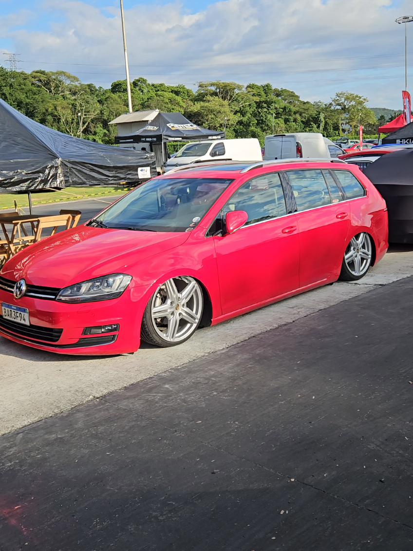 Golfão variante está chique 📽😍🇧🇷 #ontheroadbr_🇧🇷 #vw #golf #carrobaixo #rebaixados #carrobaixonaoecrime 