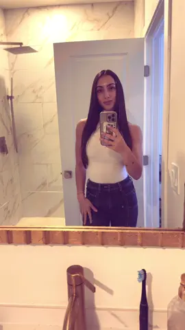 Sorry I was mesmerized by myself in the beginning #lol 