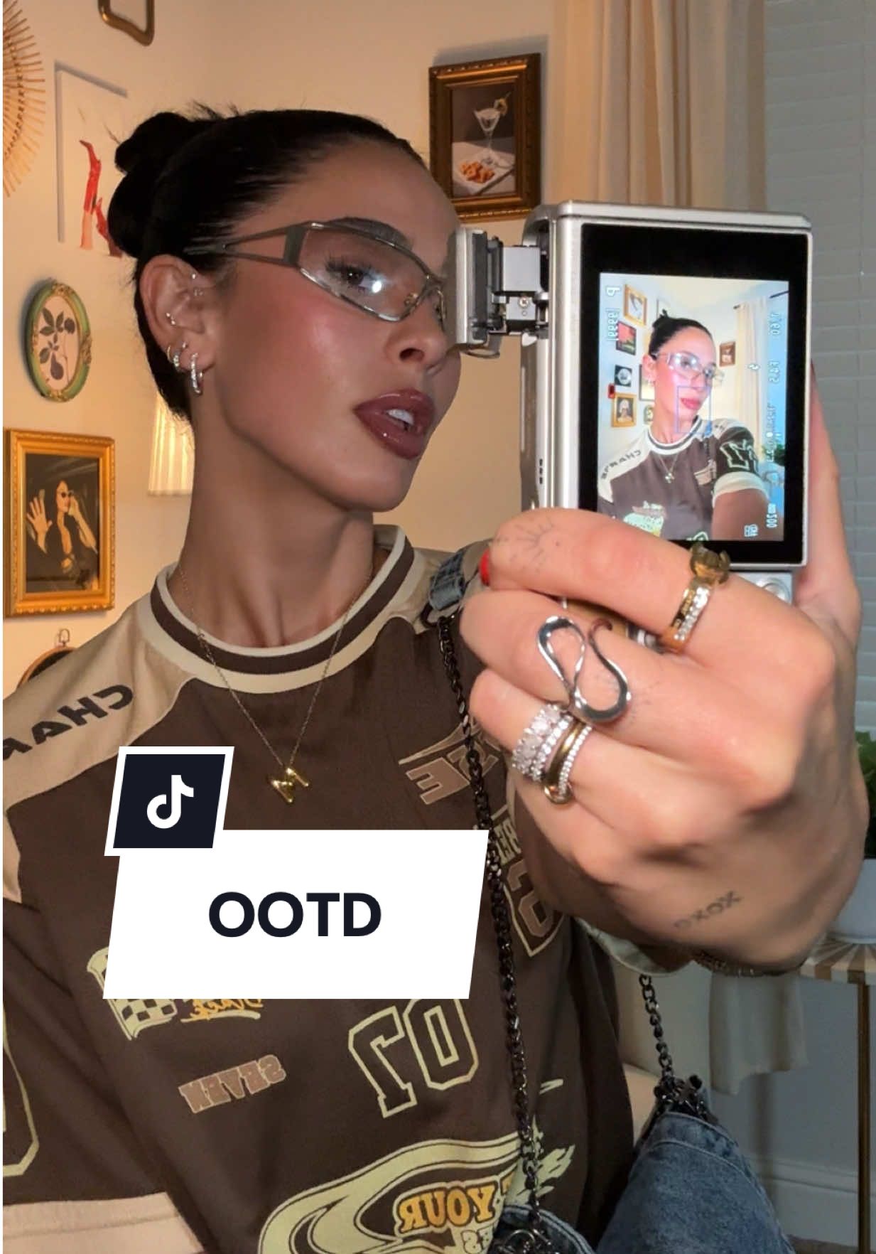 OOTD ✨⛓️❤️‍🔥📸 #OOTD #fashion #purses #outfitinspo #accessories #trending #viralvideo #tiktokshopcreatorpicks #dealsforyoudays #foryoupage 