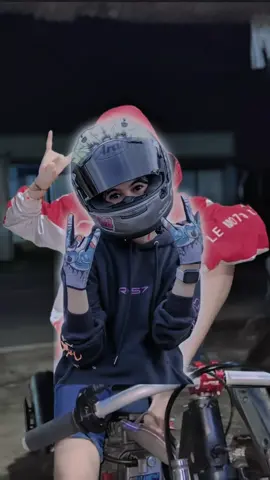 Tutor jadi idamanmu🫠🫥