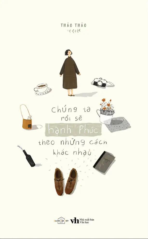 Cuốn sách “Chúng ta rồi sẽ hạnh phúc theo những cách khác nhau” của Thảo Thảo là một tập tản văn nhẹ nhàng và sâu lắng, giúp người đọc chiêm nghiệm về hành trình đi tìm hạnh phúc và sự bình yên nội tại trong cuộc sống. Dưới đây là một vài bài học quan trọng từ cuốn sách: ⸻ 🌿 1. Mỗi người có một định nghĩa riêng về hạnh phúc Không ai giống ai. Có người tìm hạnh phúc trong sự nghiệp, có người tìm trong những buổi chiều bình yên bên tách trà. Sự khác biệt ấy là tự nhiên, và đáng trân trọng. “Không phải ai cũng cần những điều lớn lao để thấy vui vẻ. Đôi khi, chỉ là một chiếc váy vừa vặn, một ngày không mưa, cũng đủ khiến người ta thấy bình yên.” ⸻ 💔 2. Tổn thương là một phần của trưởng thành Cuốn sách không né tránh những nỗi đau, mà nhìn nhận chúng như một phần cần thiết để ta học cách yêu chính mình. “Chúng ta không phải lúc nào cũng mạnh mẽ, nhưng nếu đã từng vỡ vụn, ít ra ta biết cách ghép lại mình tốt hơn.” ⸻ ☕ 3. Hạnh phúc đến từ những điều giản dị Không cần phải chờ một dịp đặc biệt hay một thành tựu lớn. Hạnh phúc đôi khi chỉ là buổi sáng được ngủ nướng, là chậu cây con mới mọc lá. “Càng lớn, ta càng hiểu, không phải ai đó làm mình hạnh phúc, mà là mình cho phép bản thân cảm nhận nó mỗi ngày.” ⸻ 🧳 4. Đừng so sánh hành trình của mình với người khác So sánh chỉ khiến ta mất đi niềm vui hiện tại. Ai cũng có nhịp sống riêng, cứ đi chậm thôi, miễn là không dừng lại. #xuhuong #sachhay #moingaymotcuonsach 