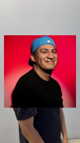 Como olvidar cuando fui al programa de cocina y me sacaron en el primer capítulo JAJAJAJAJAJAJAJAS dure más en los promocionales JAJAJAJA@Iram Mendiola 