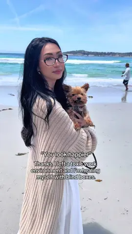 God forbid a girl love her trinkets 