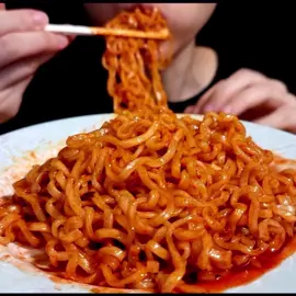 Spicy fire noodles || (eating_alone173) #fypシ #fyp #fyp #mukbang #asmr #asmr #xyzbca #fypシ゚viral #mukbangeatingshow #FoodTok #spicy #noodles #buldak 