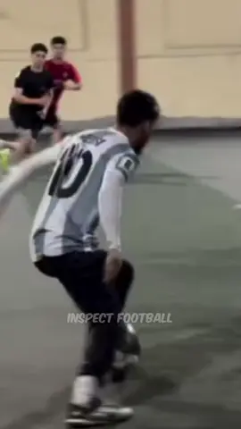 Pria ini Bermain seperti Messi